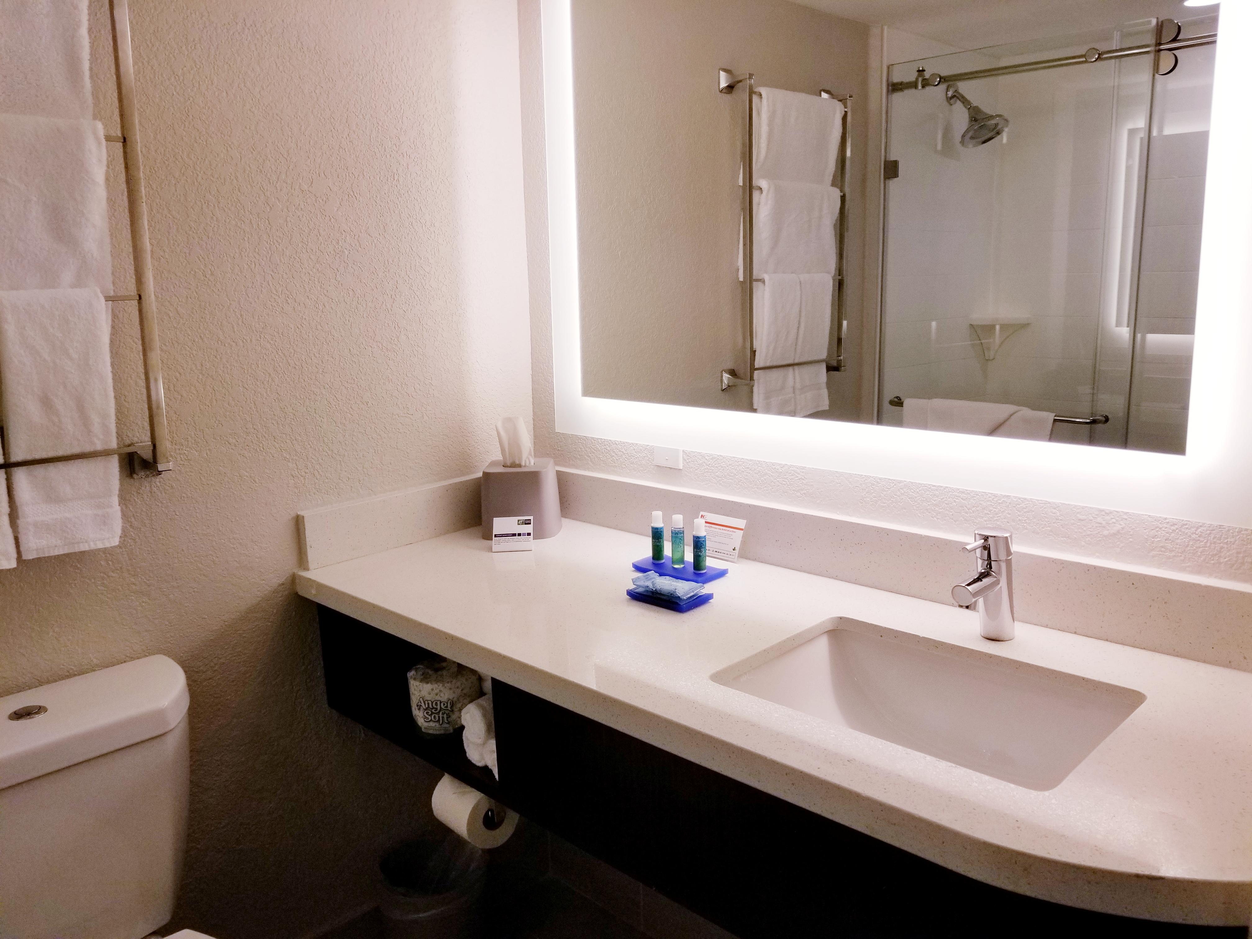 Holiday Inn Express Hotel & Suites Miami - Hialeah By Ihg Exterior foto